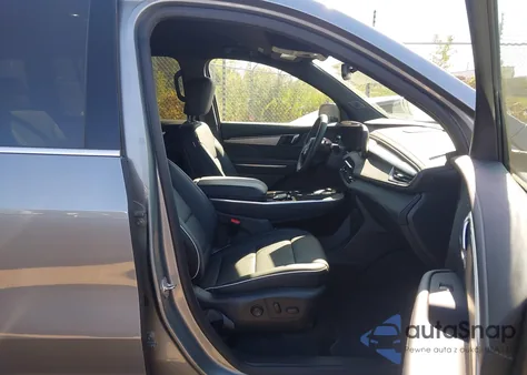 2025 Buick Enclave Preferred Fwd z USA, uszkodzony, nr VIN 5GAEVARS1SJ227648